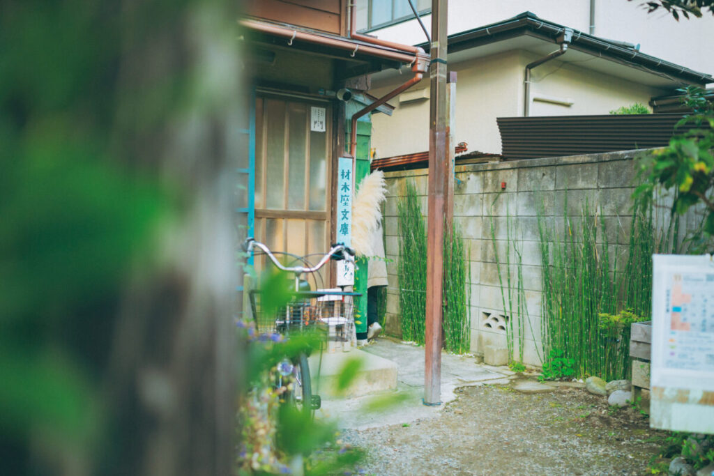 湘南のおすすめ読書スポット　秘密の図書室といえる材木座文庫さん　